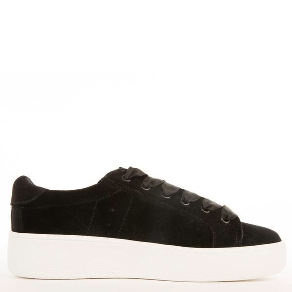 Steve Madden - “Bertie-V” Black Platform Sneaker - Picture 5 of 8